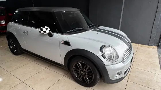 Mini Cooper 1.6 John Cooper Works Cabrio 16V Gasolina 2P Manual