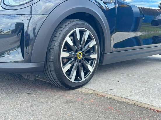 MINI-COOPER-2023