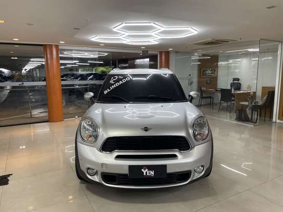 MINI-COUNTRYMAN-2011