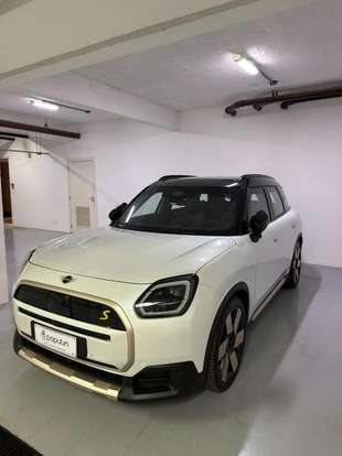 MINI-COUNTRYMAN-2024