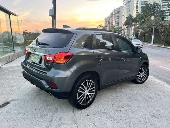 MITSUBISHI-ASX-2021