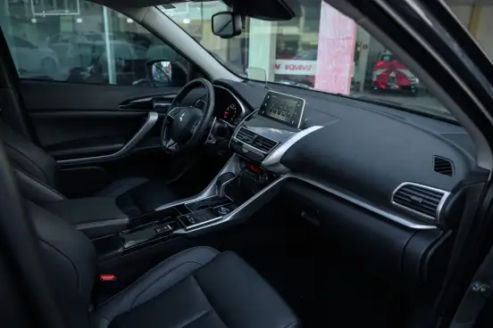 MITSUBISHI-ECLIPSE CROSS-2021