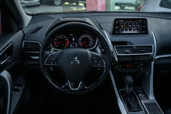 MITSUBISHI-ECLIPSE CROSS-2021