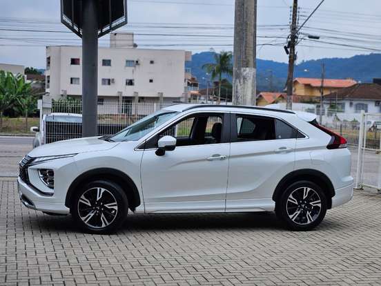 MITSUBISHI-ECLIPSE CROSS-1.5 MIVEC TURBO GASOLINA HPE-S S-AWC CVT MITSUBISHI-ECLIPSE CROSS-2023