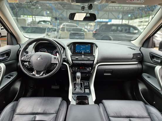 MITSUBISHI-ECLIPSE CROSS-1.5 MIVEC TURBO GASOLINA HPE-S S-AWC CVT MITSUBISHI-ECLIPSE CROSS-2023