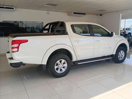 MITSUBISHI-L200 TRITON-2.4 16V TURBO DIESEL SPORT GLS CD 4P 4X4 AUTOMÁTICO MITSUBISHI-L200 TRITON-2020