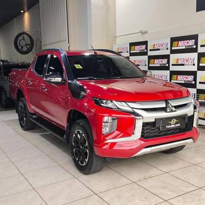MITSUBISHI L200 TRITON 2.4 16V TURBO DIESEL SPORT HPE CD 4P 4X4 AUTOMÁTICO