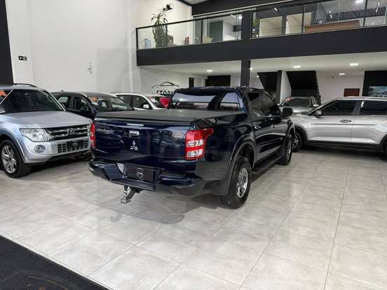 MITSUBISHI-L200 TRITON-2.4 16V TURBO DIESEL SPORT HPE CD 4P 4X4 AUTOMÁTICO MITSUBISHI-L200 TRITON-2018