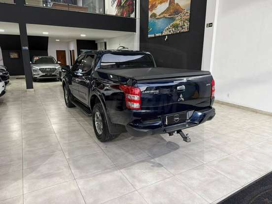MITSUBISHI-L200 TRITON-2.4 16V TURBO DIESEL SPORT HPE CD 4P 4X4 AUTOMÁTICO MITSUBISHI-L200 TRITON-2018