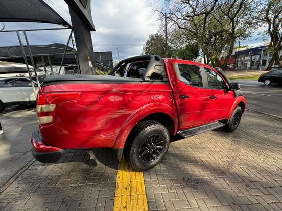 MITSUBISHI-L200 TRITON-2.4 16V TURBO DIESEL SPORT HPE-S CD 4P 4X4 AUTOMÁTICO MITSUBISHI-L200 TRITON-2018