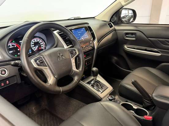 MITSUBISHI-L200 TRITON-2.4 16V TURBO DIESEL SPORT HPE-S CD 4P 4X4 AUTOMÁTICO MITSUBISHI-L200 TRITON-2023