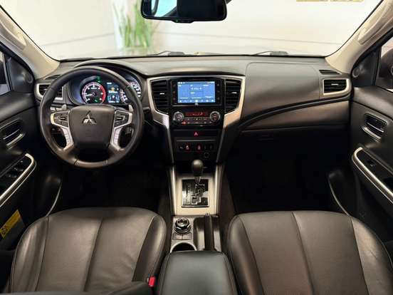 MITSUBISHI-L200 TRITON-2023