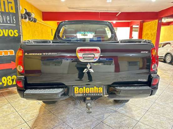 MITSUBISHI-L200 TRITON-2011