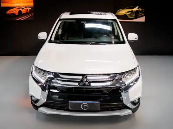 MITSUBISHI-OUTLANDER-2.2 4X4 16V DIESEL 4P AUTOMÁTICO MITSUBISHI-OUTLANDER-2017