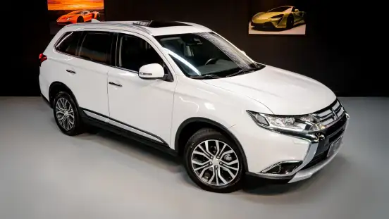 MITSUBISHI-OUTLANDER-2017