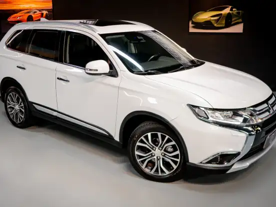 MITSUBISHI-OUTLANDER-2.2 4X4 16V DIESEL 4P AUTOMÁTICO MITSUBISHI-OUTLANDER-2017