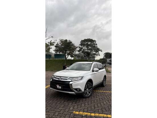 MITSUBISHI-OUTLANDER-2.0 16V GASOLINA 4P AUTOMÁTICO MITSUBISHI-OUTLANDER-2016