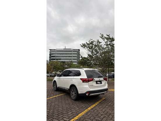 MITSUBISHI-OUTLANDER-2.0 16V GASOLINA 4P AUTOMÁTICO MITSUBISHI-OUTLANDER-2016