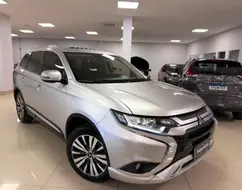 MITSUBISHI OUTLANDER 2.0 MIVEC GASOLINA HPE AUTOMÁTICO MITSUBISHI OUTLANDER 2.0 MIVEC GASOLINA HPE AUTOMÁTICO