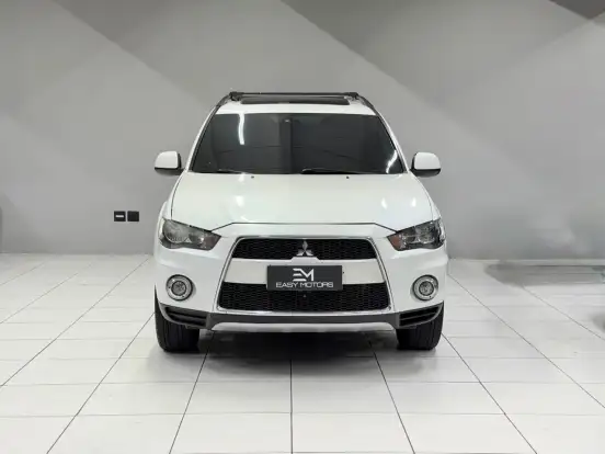 MITSUBISHI-OUTLANDER-3.0 GT 4X4 V6 24V GASOLINA 4P AUTOMÁTICO MITSUBISHI-OUTLANDER-2012