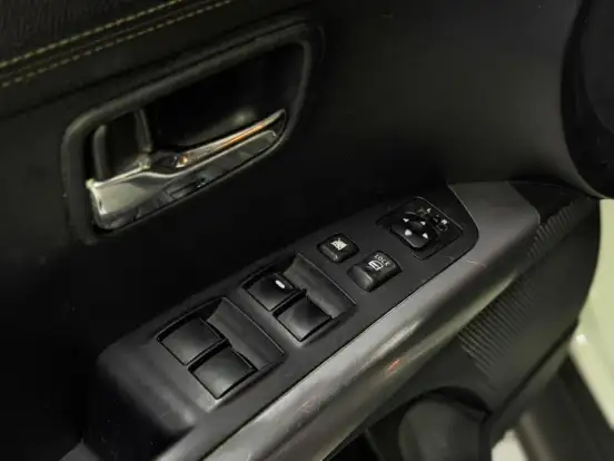 MITSUBISHI-OUTLANDER-3.0 GT 4X4 V6 24V GASOLINA 4P AUTOMÁTICO MITSUBISHI-OUTLANDER-2012