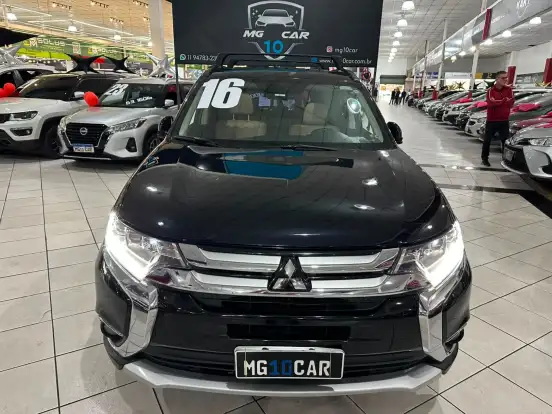 MITSUBISHI-OUTLANDER-2016