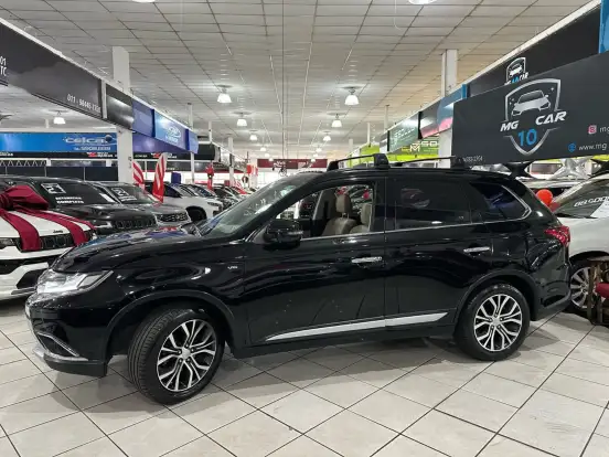 MITSUBISHI-OUTLANDER-2016