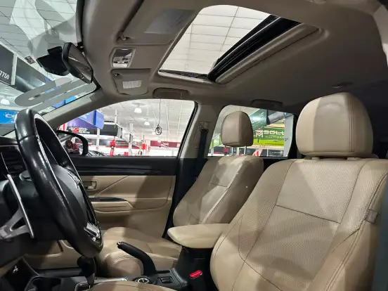 MITSUBISHI-OUTLANDER-2016