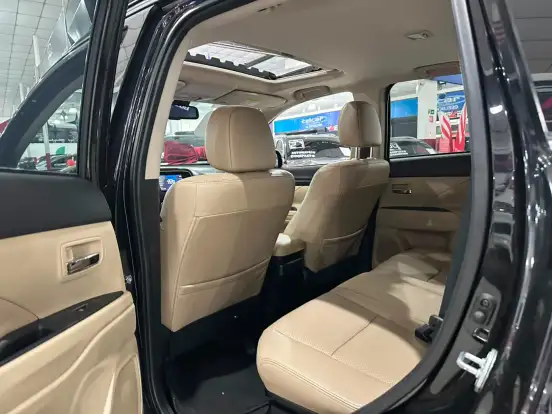 MITSUBISHI-OUTLANDER-2016