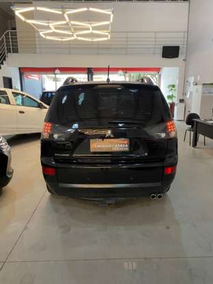 MITSUBISHI-OUTLANDER-2009