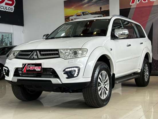MITSUBISHI-PAJERO-3.2 HPE 4X4 7 LUGARES 16V TURBO INTERCOOLER DIESEL 4P AUTOMÁTICO MITSUBISHI-PAJERO-2017