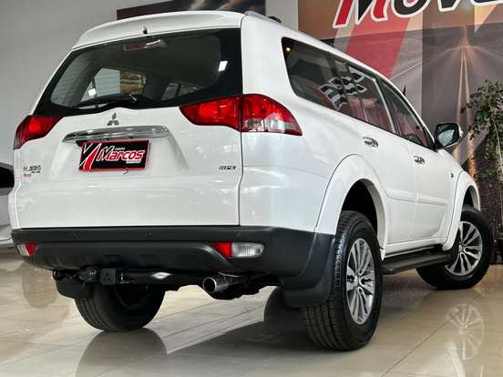 MITSUBISHI-PAJERO-3.2 HPE 4X4 7 LUGARES 16V TURBO INTERCOOLER DIESEL 4P AUTOMÁTICO MITSUBISHI-PAJERO-2017