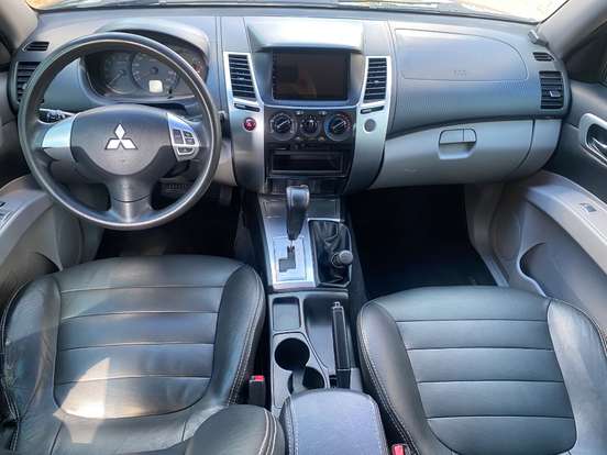 MITSUBISHI-PAJERO DAKAR-2012