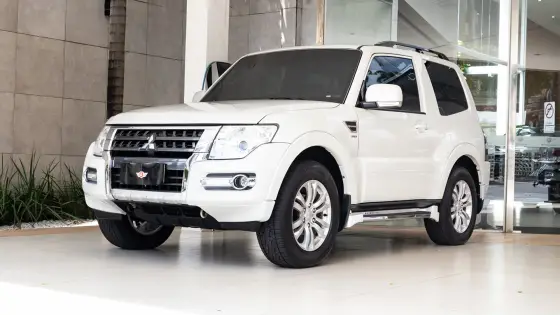 MITSUBISHI PAJERO FULL 3.8 HPE 4X4 V6 24V GASOLINA 2P AUTOMÁTICO