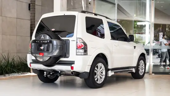 MITSUBISHI-PAJERO FULL-2017