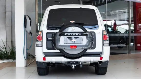 MITSUBISHI-PAJERO FULL-2017