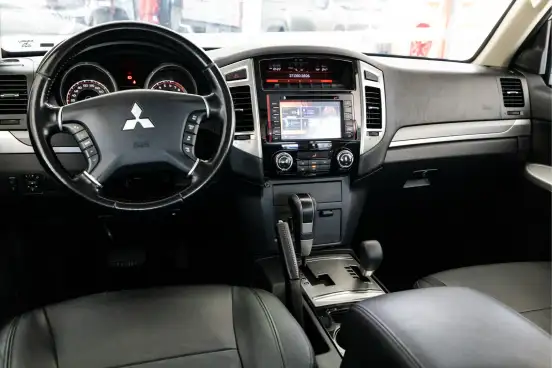 MITSUBISHI-PAJERO FULL-2017
