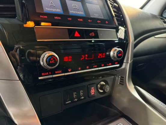 MITSUBISHI-PAJERO SPORT-2.4 16V MIVEC TURBO DIESEL HPE-S AWD AUTOMÁTICO MITSUBISHI-PAJERO SPORT-2021