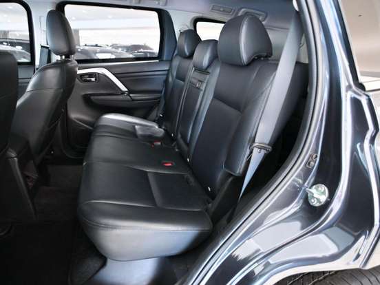 MITSUBISHI-PAJERO SPORT-2024