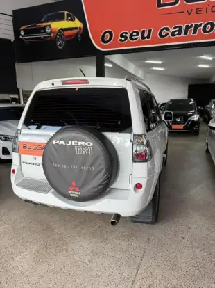 MITSUBISHI-PAJERO TR4-2013