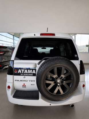 MITSUBISHI-PAJERO TR4-2013