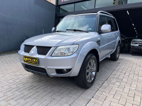 MITSUBISHI-PAJERO TR4-2013