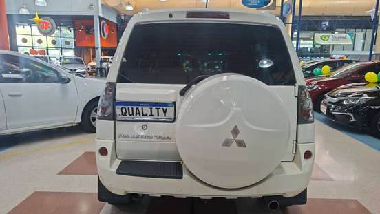 MITSUBISHI-PAJERO TR4-2010