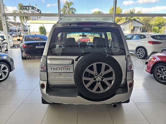 MITSUBISHI-PAJERO TR4-2014