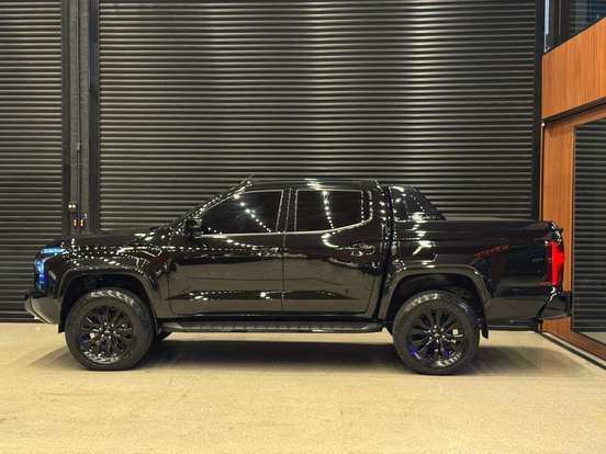MITSUBISHI-TRITON-2026