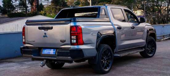 MITSUBISHI-TRITON-2.4 BITURBO DIESEL CD KATANA 4X4 AUTOMÁTICO MITSUBISHI-TRITON-2025