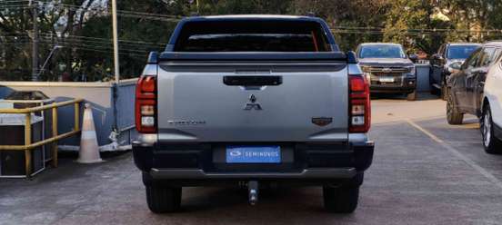 MITSUBISHI-TRITON-2025
