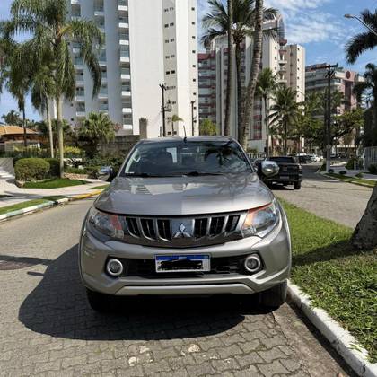 MITSUBISHI L200 TRITON 2.4 16V TURBO DIESEL SPORT HPE CD 4P 4X4 AUTOMÁTICO