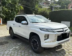 MITSUBISHI L200 TRITON 2.4 16V TURBO DIESEL SPORT HPE CD 4P 4X4 AUTOMÁTICO MITSUBISHI L200 TRITON 2.4 16V TURBO DIESEL SPORT HPE CD 4P 4X4 AUTOMÁTICO