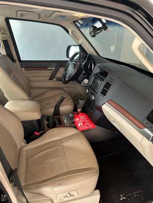 MITSUBISHI-PAJERO FULL-2012